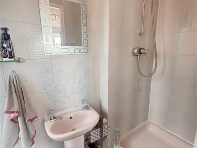 Ensuite Shower room